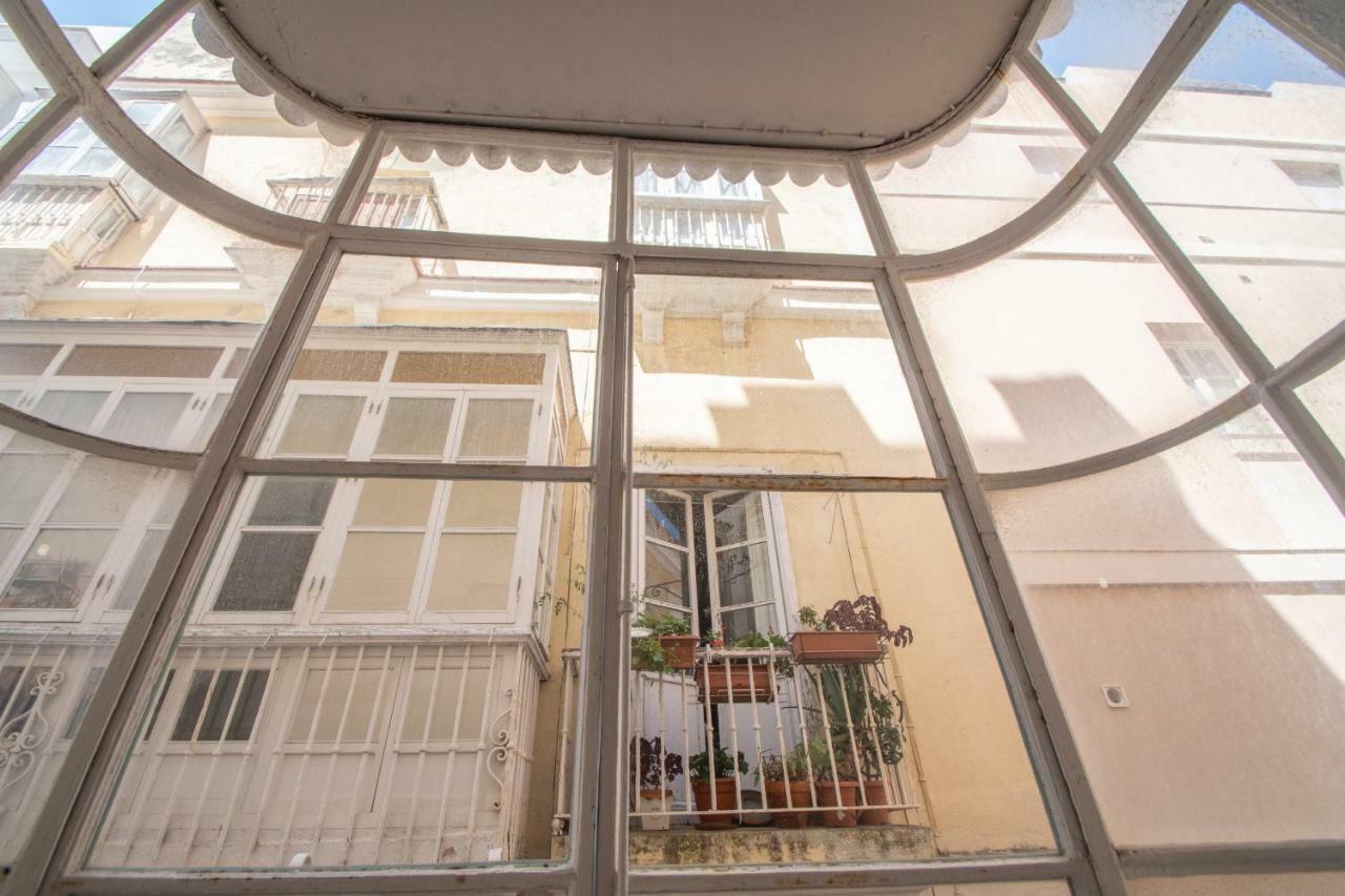Apartamento Del Arqueologo De Cádiz Kültér fotó